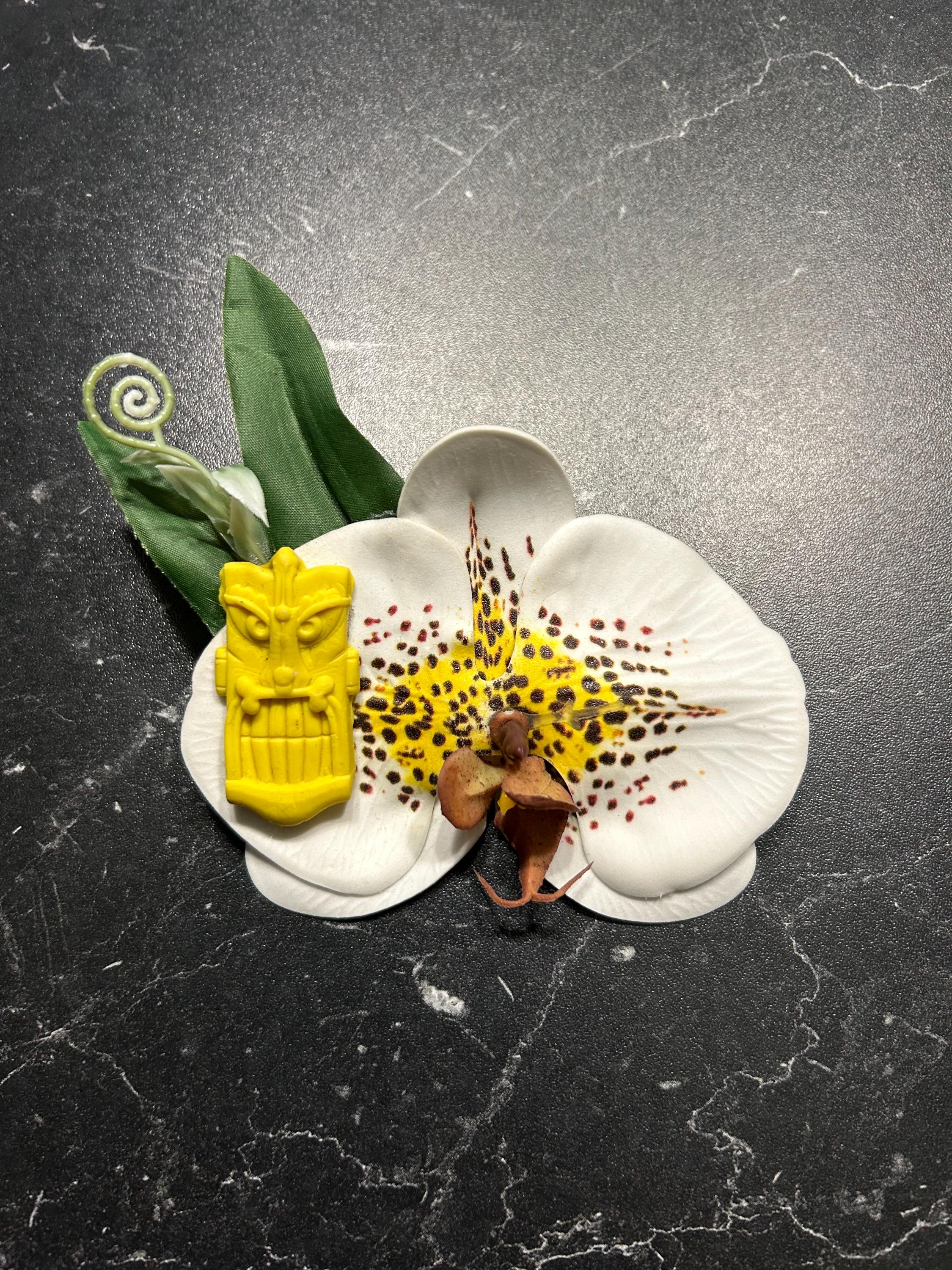 Tiki Mask Orchid Hair Flowers Aloha Hawaiian Tiki Oasis  display picture 3