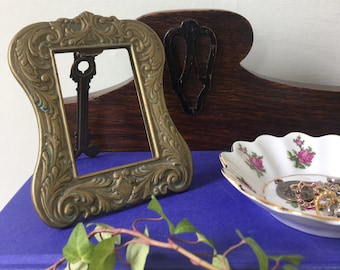 Vintage Ornate Art Nouveau Style Oval Twin Double Brass Easel Picture Photo frame