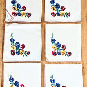 Vintage 1970&#39;s Set 6 Authentic Imperial Creation Hand Printed Flower Napkins NEW