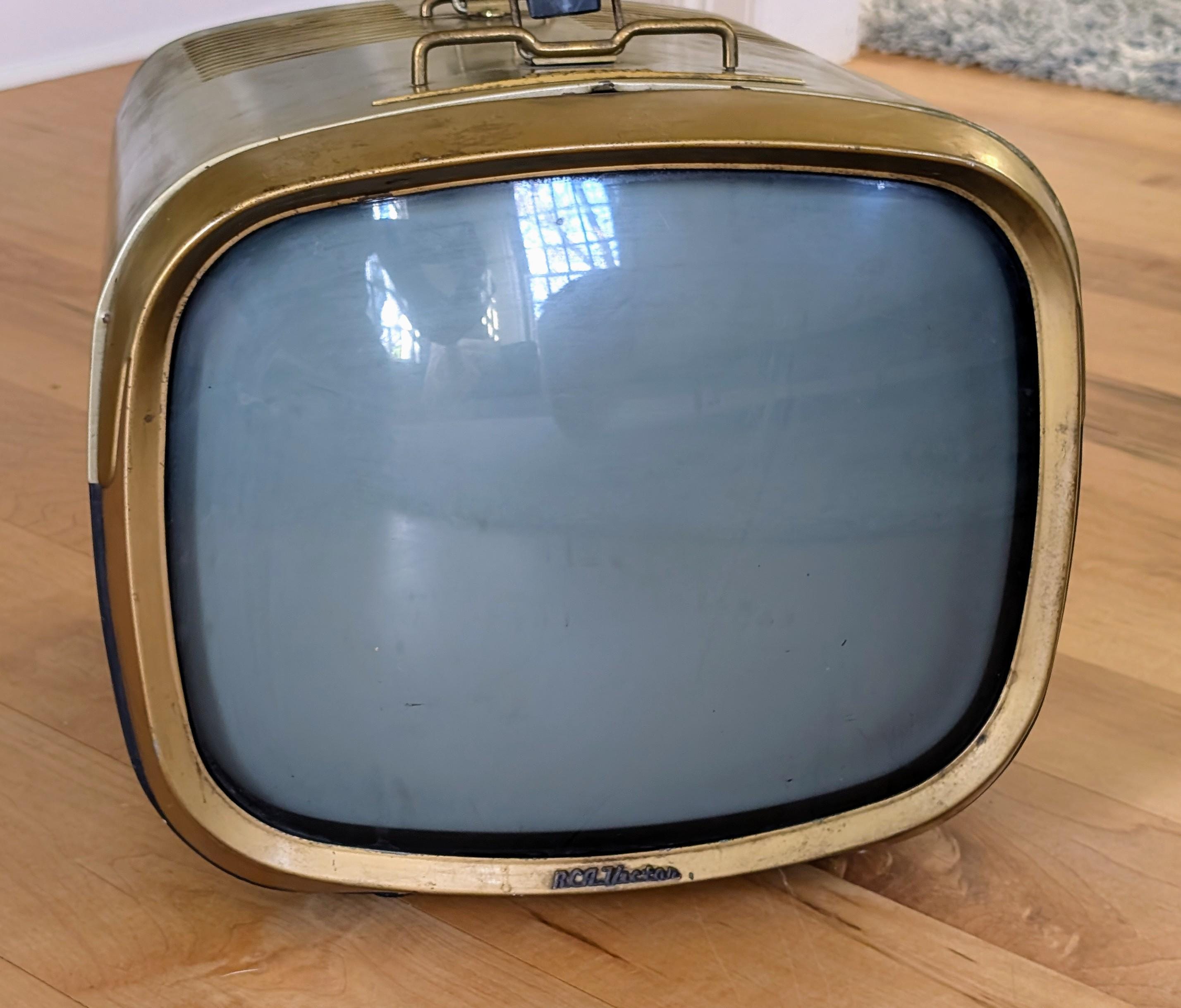 Vintage 1957 RCA Victor 14-PD-8055 Deluxe Black & White CRT