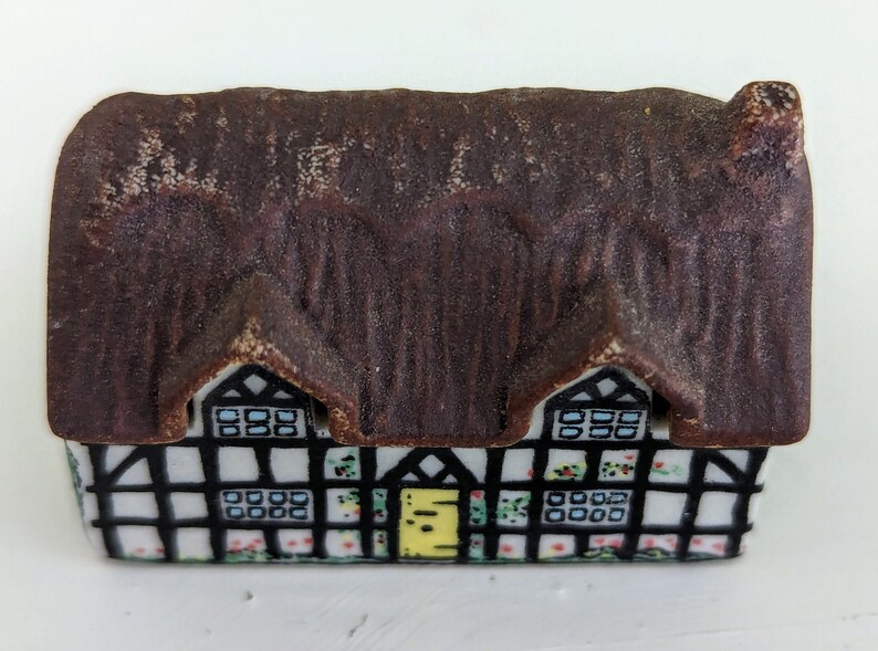 Vintage Pump House Wade Whimseyonwhy Miniature Porcelain Building