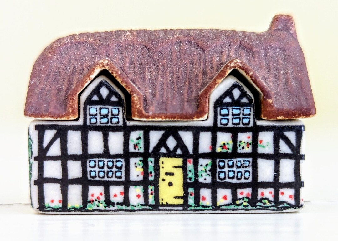 Vintage Pump House Wade Whimseyonwhy Miniature Porcelain Building