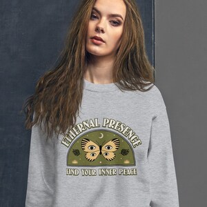 Unisex Sweatshirt Esoterik Boho Inspirational Schmetterling Design