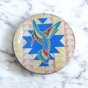 Hummingbird Cabochon