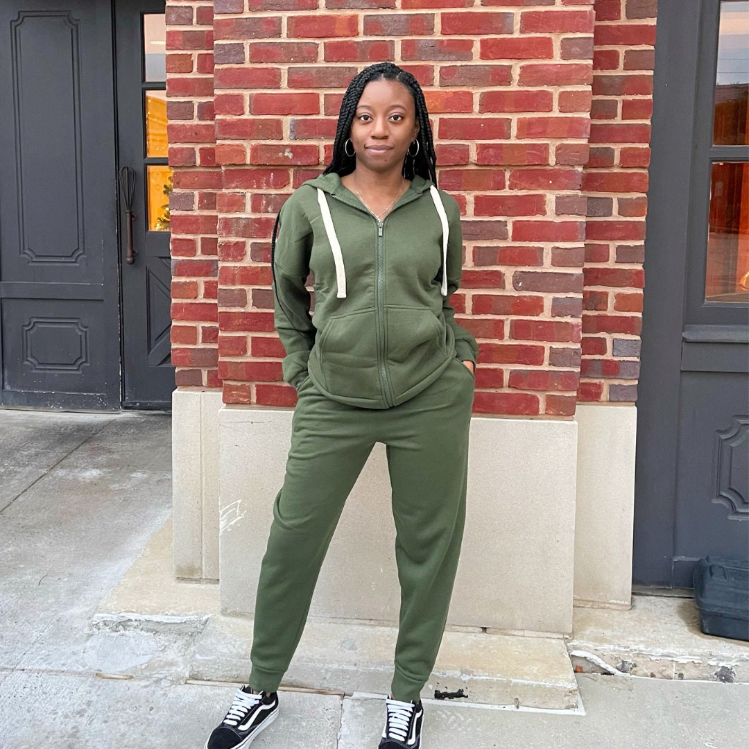 Army green sweat suit hotsell