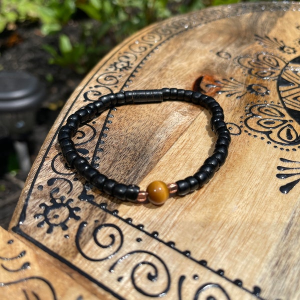 Men’s Black Turkana Tribal Glass and Tiger Eye Beaded Stretch Bracelet