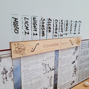 Dungeons and Dragons Initiative tracker, DM Screen, Initiative tracker, DnD Father&#39;s Day Gift, DnD gaming accessories