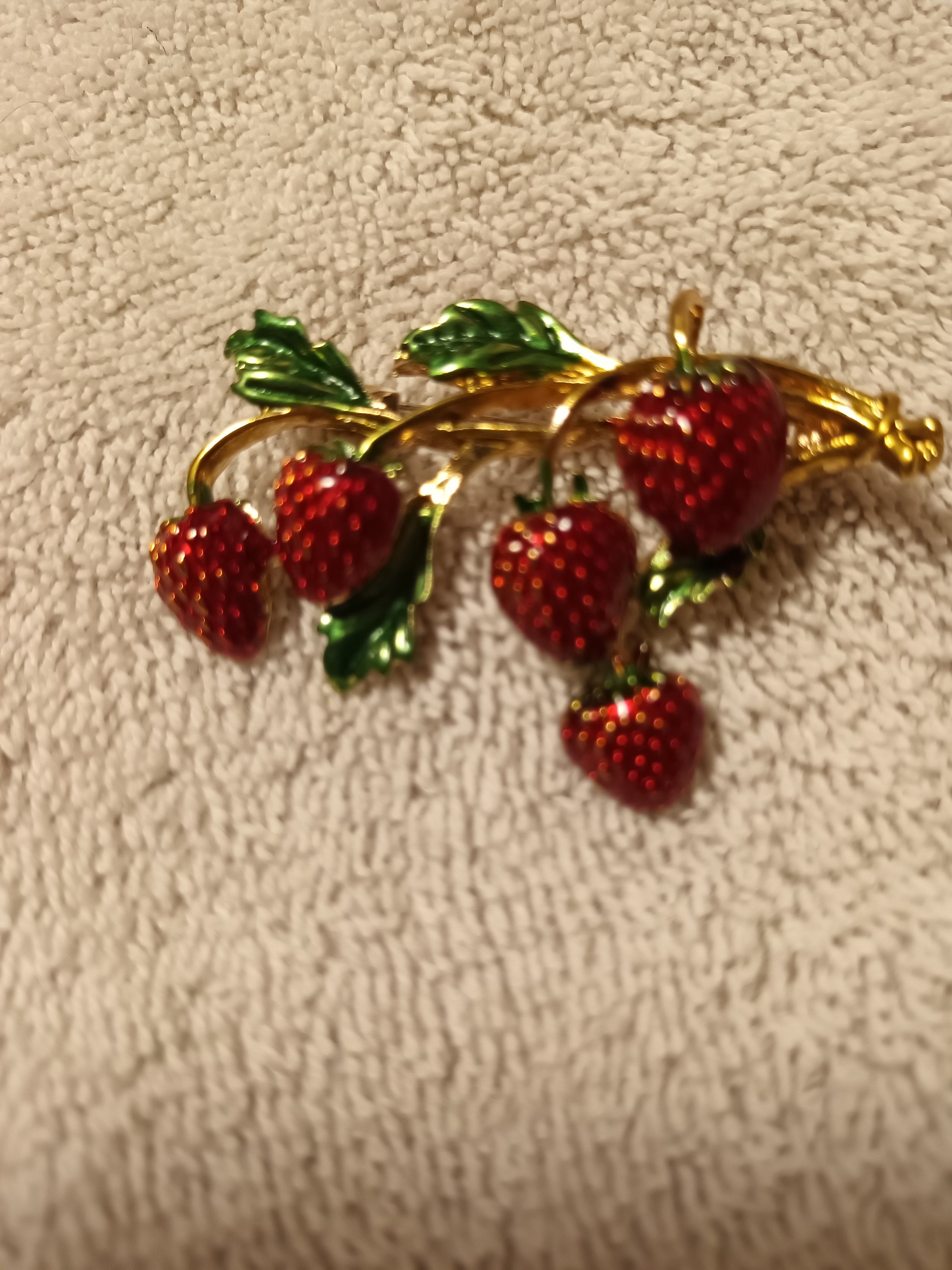 Strawberry Rose Bow Brooch