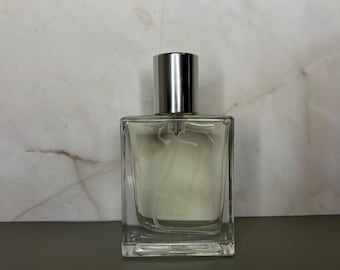 Meadow Perfume | Fresh Fragrance | Floral Perfume | Woody Perfume | Women’s Fragrance | Pour Femme | Eau De Toilette
