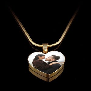 Personalized Photo Heart Necklace, Photo Pendant, Wife Necklace, Girlfriend, Custom Picture Necklace, Engraved Necklace for Her, Gift For