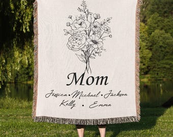 Custom Flower Blanket for Mom with Kids Names, Woven Throw Mother's Day Gift, Personalized Mom Blanket, Grandma Gifts, Floral Design Throw