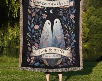 Personalized Ghost Couple Woven Blanket, Ghost Home Decor, Halloween Throw Blanket, Spooky Love Gift, Cozy Couple Blanket