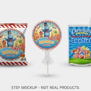 Pu&ograve; includere: Set di bomboniere con un personaggio di ippopotamo e la scritta "Happy First Birthday Santiel". Include un sacchetto di snack, un lecca-lecca e una scatola di succo Capri Sun, a tema circo.