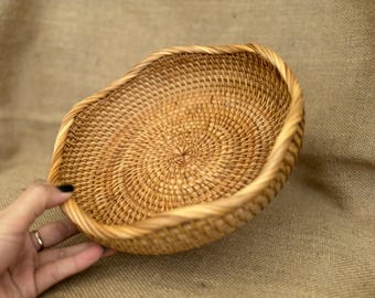 Handwoven Rattan Serving Tray – Small Bamboo Decor Basket