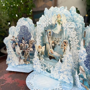Carte de printemps pop-up Winter Wonderland fabriquée à la main, carte de printemps 3D fantaisiste avec crèche et flocons de neige image 4