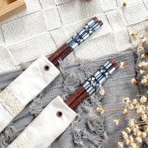 Palillos chinos grabados personalizados con funda de lona y soporte de madera, regalo perfecto para cualquier ocasión, palillos japoneses, regalo de primavera