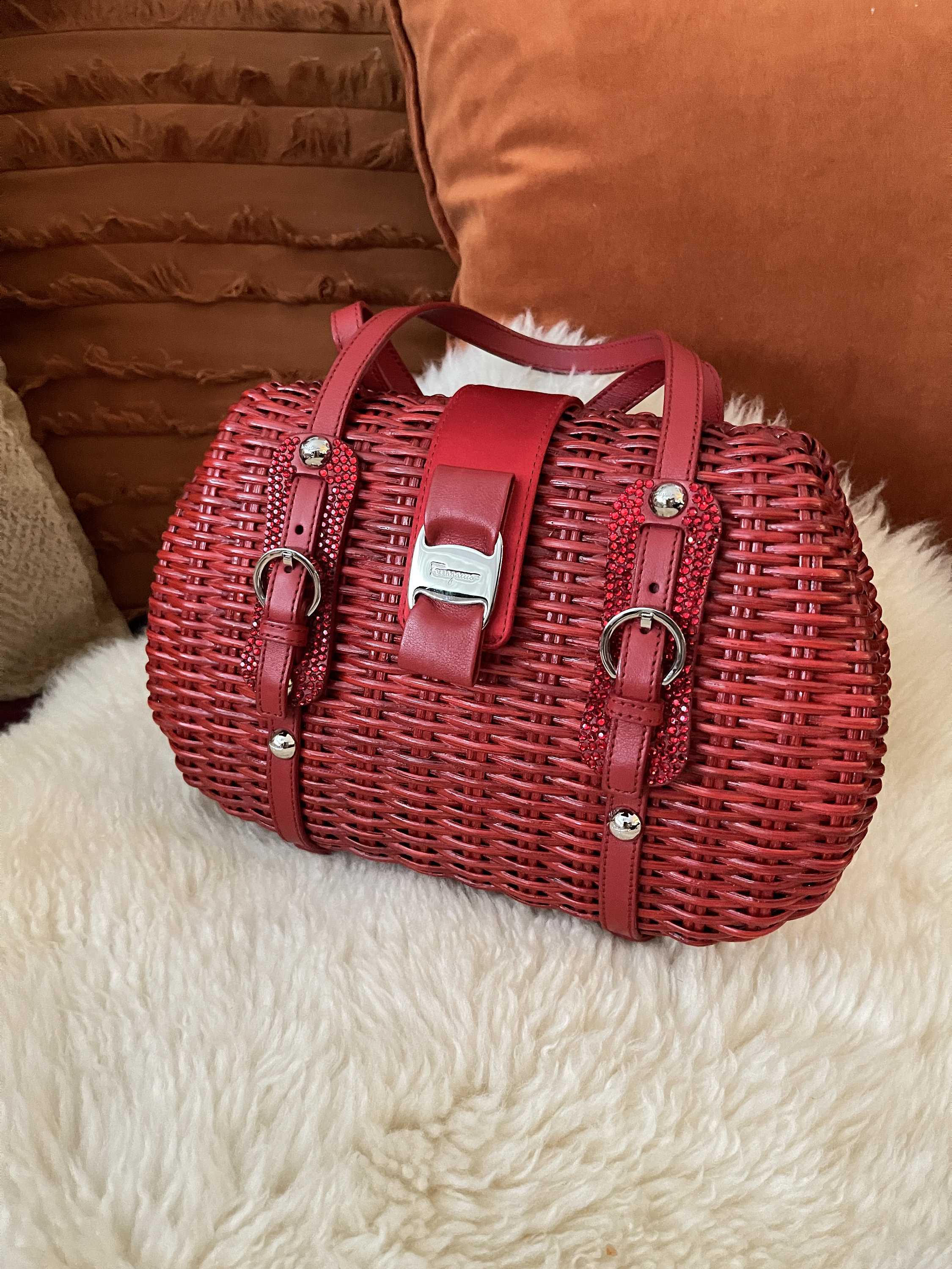 バッグ Vintage Ferragamo Straw Bag Basket Bag Vintage Salvatore Ferragamo Beige Rattan Basket Bag Handbag