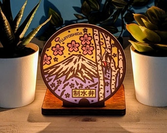 Photophore en bois et acrylique Fujiyama. Décoration bougeoir original pour un fan de japon. Ambiance cosy fleur de cerisier et mont fuji.