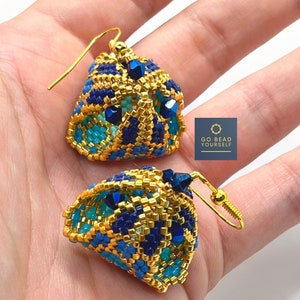 Vitral - triangular peyote stitch earring patterns (no physical earrings)
