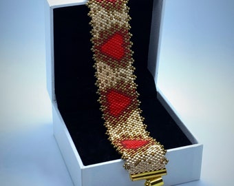 A Lot of Love - even count peyote stitch bracelet pattern (no physical bracelet)