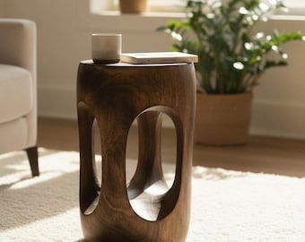 Suar wood stool, handcrafted solid wood – round wooden side table, 50 cm – plant stand, nightstand, boho natural furniture, unique flamed piece