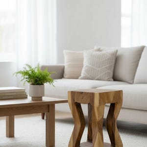 Table d'appoint en bois - tabouret, table basse, guéridon - flammé, fait main - bois de Suar massif - 50 x 28 x 28 cm