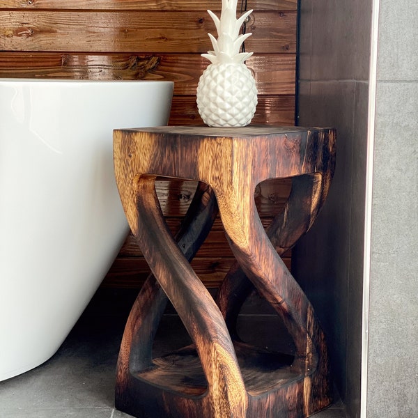 FaHome Tavolino in legno - Sgabello in legno tornito (50x28x28 cm) - Sgabello in legno massello di legno Suar - Tavolino in legno fatto a mano