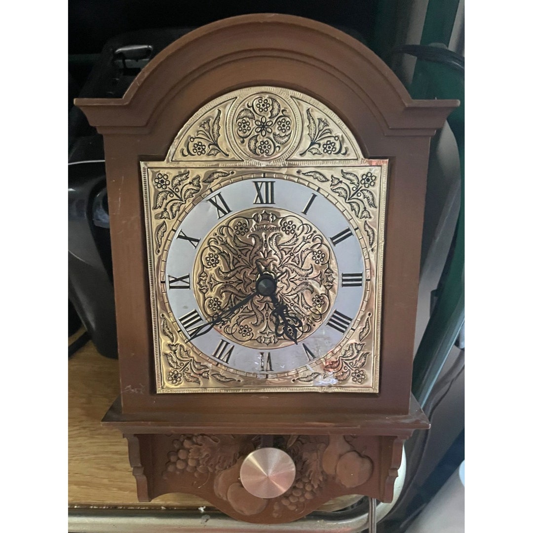 Vintage MCM Sunbeam Electric Wall Clock Pendulum working Etsy