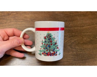 Vintage Christmas Tree Rug-Retro Holiday Coffee/Tea Mug