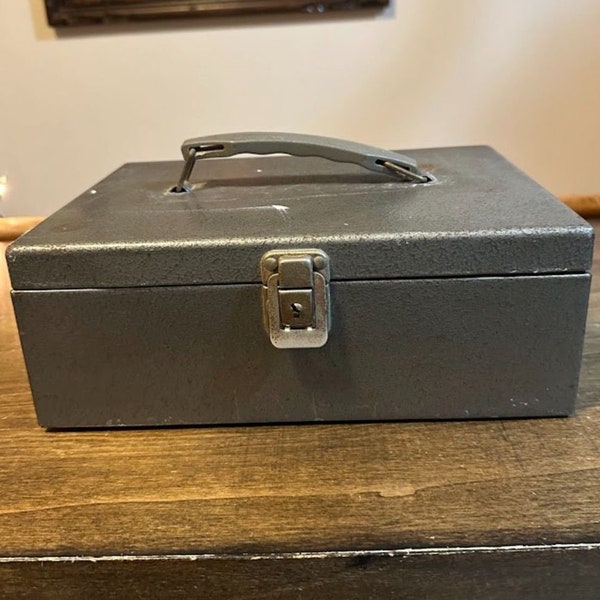 Vintage Metal Tool Storage Box w/  Set of 2 Keys