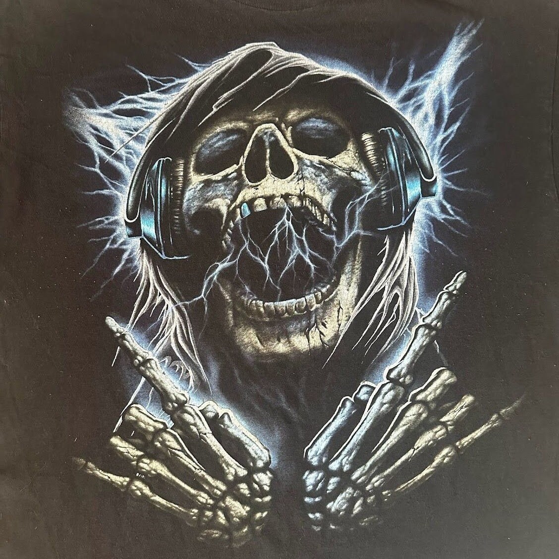 Vintage Y2K Cyber Skull W/ Headphones Graphic Black T Shirt
