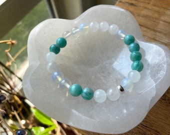 Amazonite - healing bracelet - heart chakra   - Canadian made -  crystal bracelet for anxiety