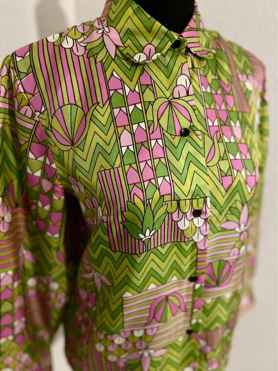 1970s Groovy Pink and Green Button up Shirt with … - image 3