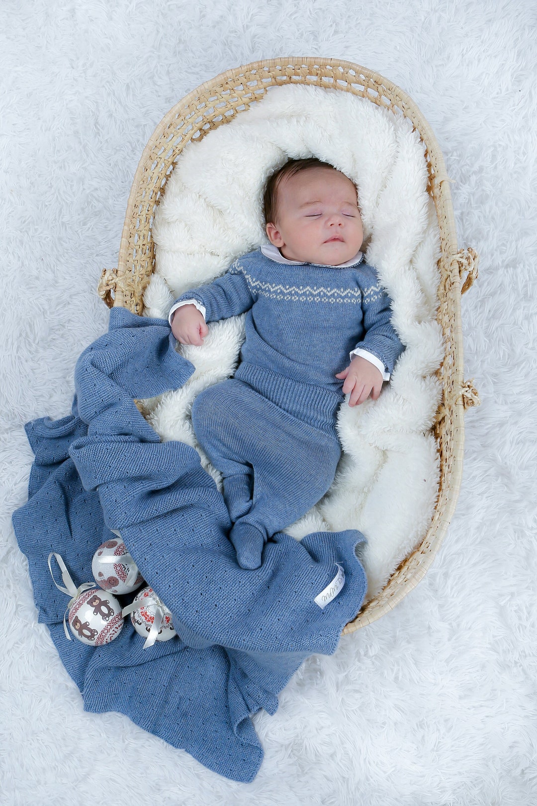 Baby 2-Piece Solid Color Knitted Set