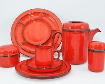 Thomas Scandic Shadow red Hertha Bengtson 70s Space Age coffee set, pot, fondue plate, sugar bowl, milk jug SELECTION Germany Ceramics
