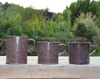 ENAMEL mug BROWN old handle mug cups 50s / 60s brown speckled garden / kitchen decoration Mid Century country house vintage