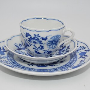 Beurrier En Porcelaine Hutschenreuther – Motif Zwiebelmuster, Avec Soucoupe, état Vintage