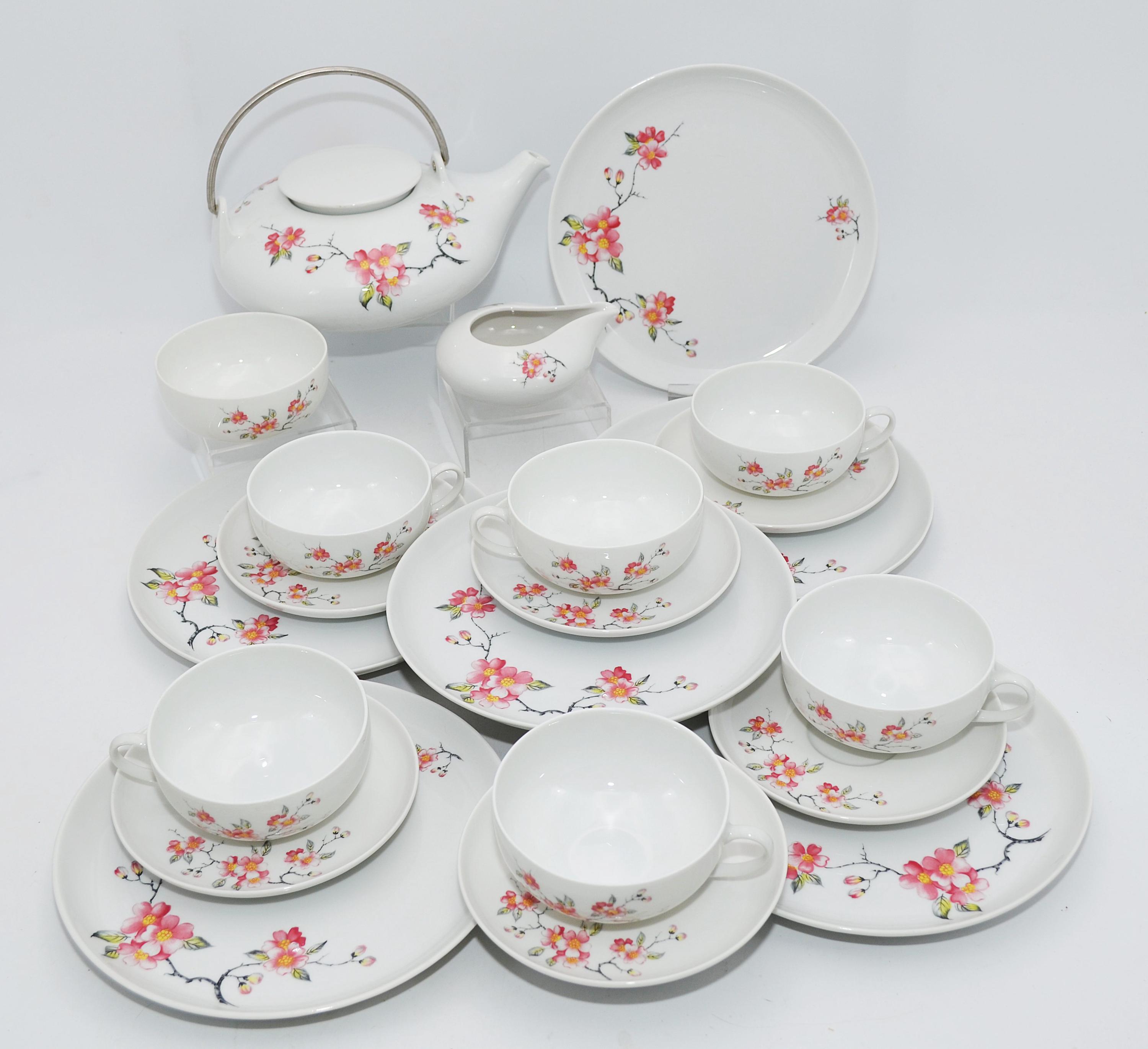 4-teiliges Schalen-Set Im Kirschblüten Design – Japanisches Geschirr In Geschenkbox
