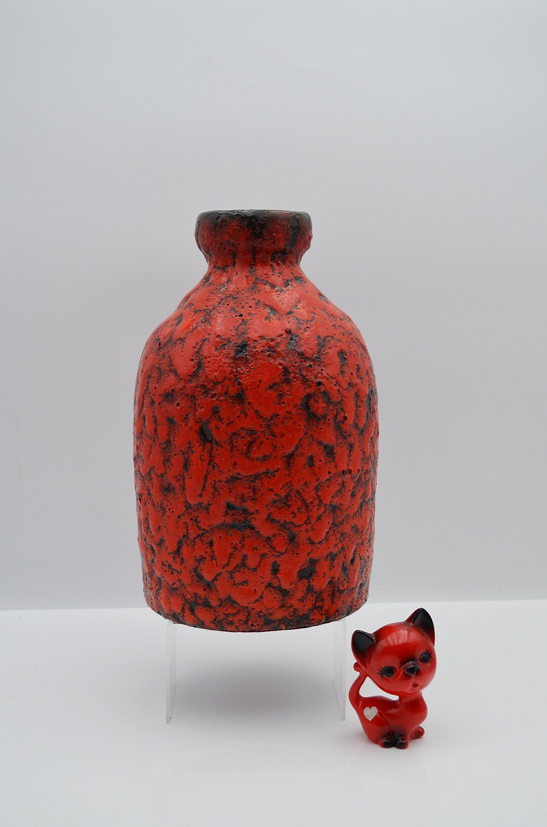 Red Fat Lava Vase, Fat Lava ES Ceramic Red Vase 1960s Fat Lava Red