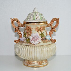 Jarrón con tapa de cerámica vintage de ceramiche d&#39;arto BASSANO Italia ánfora con asa rosas vintage hechas a mano