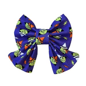 Halloween Pet Sailor Bow Tie: Witches on Purple, Slides on Collar