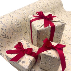 Foliage Latte Cadeaupapier | Milieuvriendelijk, 80 gsm, 60 cm breed