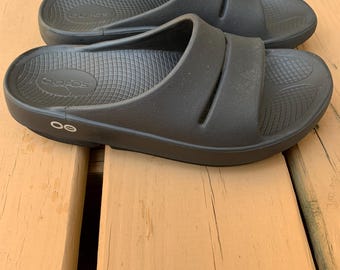 OOFOS OOahh Sandal Women’s Slide Size 7 Black Lightweight