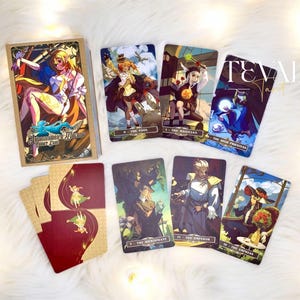 Tarot Melodía del Viajero - Mundos de Fantasía - Tarot de Dibujos Animados de Estilo Anime Japonés para Orientación e Intuición - Baraja de Tarot Independiente Única para Principiantes