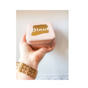 Personalized jewelry box, accessories storage with name, bridal accessories,