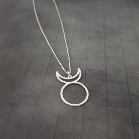 Horned God Necklace, Celetic Moon Symbol, Triple Goddess Symbol, Triple Moon Necklace, Pagan Jewelry, Mythology Necklace, Hecate Jewelry