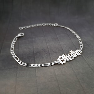 Braccialetto con iniziale personalizzata in stile antico inglese, in argento sterling, regalo per lei.