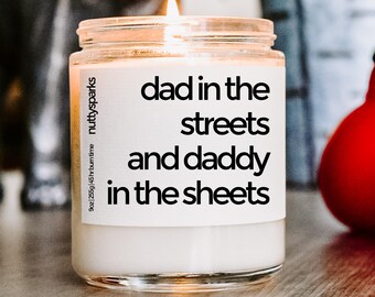 Papá en la cama, regalo travieso para el Día del Padre, regalo divertido para un papá atractivo, regalo sucio para el esposo, regalo para el Día del Padre para adultos, vela sexy para papá