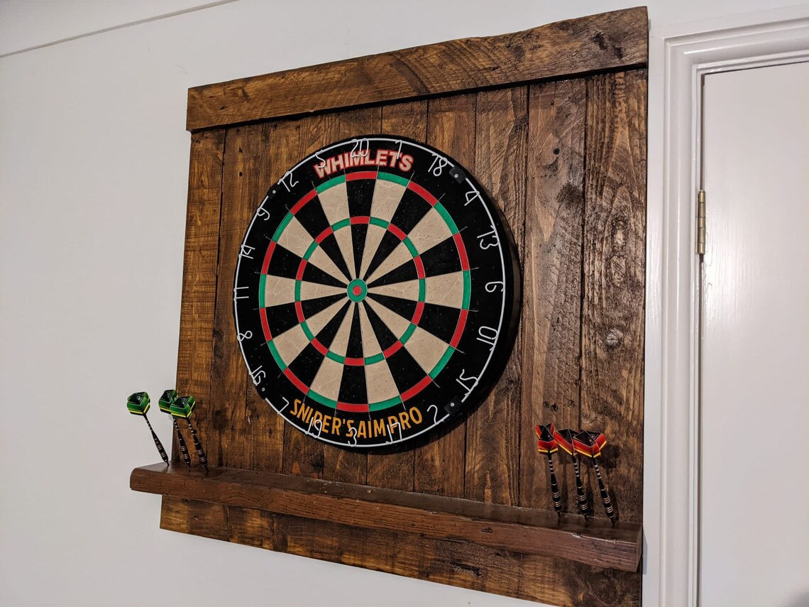 Wood dart board cabinet - .de