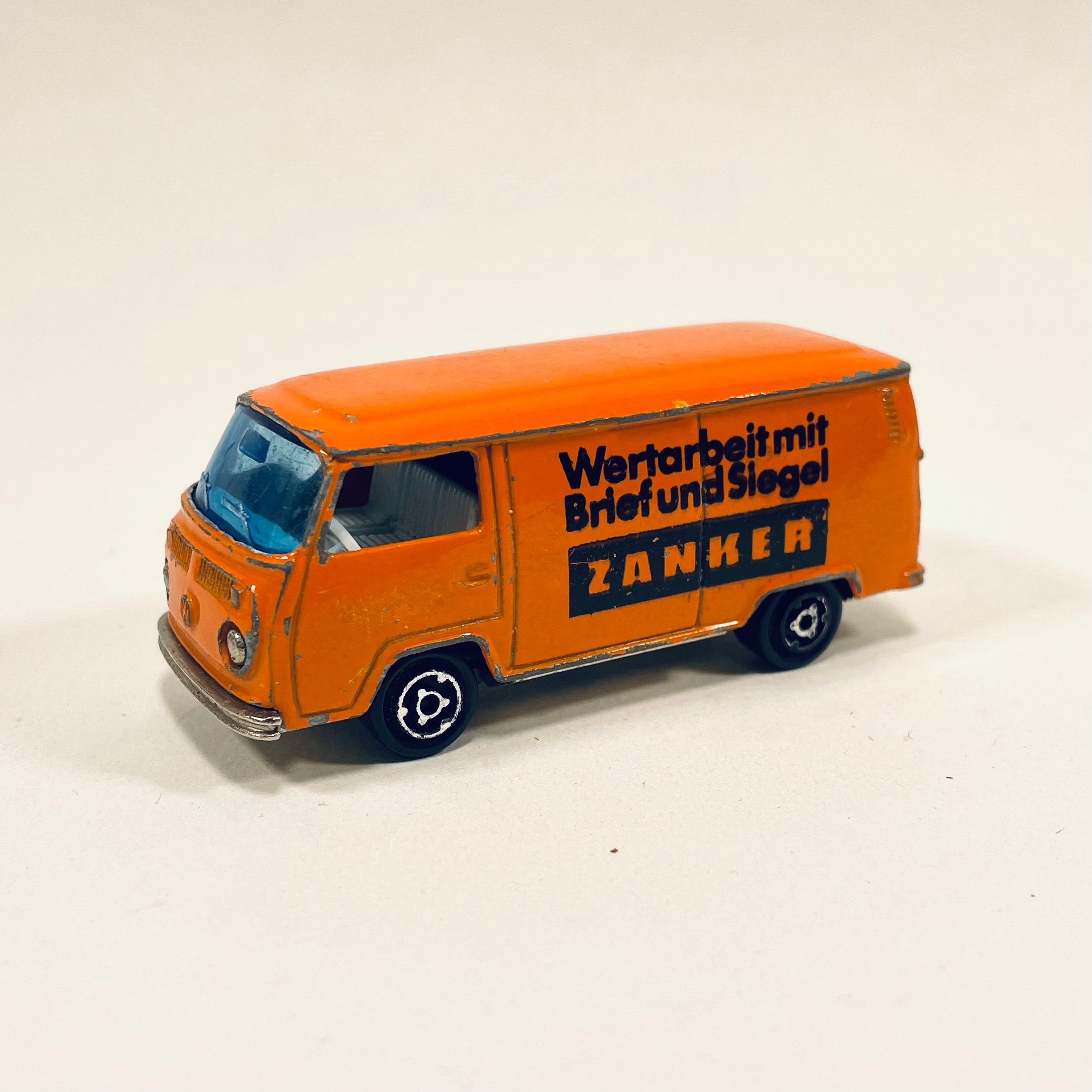 ミニカー MAJORETTE NO244 FOURGON VW MAJORETTE No.244 FOURGON VW - メルカリ